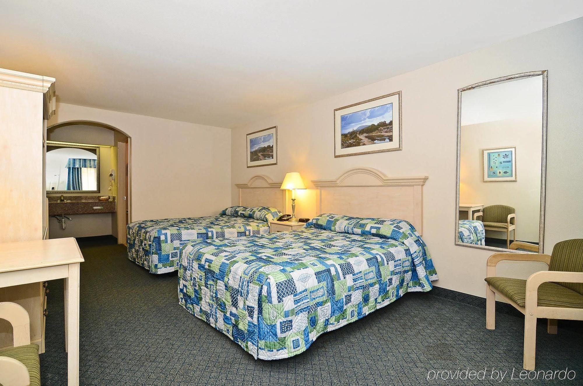 Americas Best Value Inn West Columbia Bilik gambar